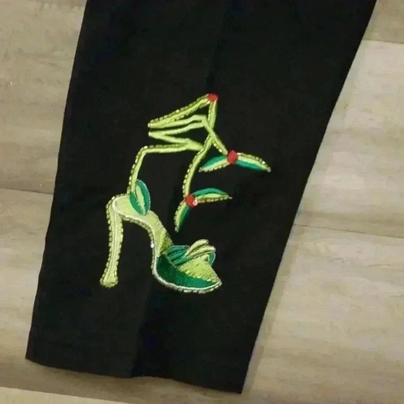 Women's Sexy Stiletto Capri Suit Jacket & Capris - Picture 5 of 6